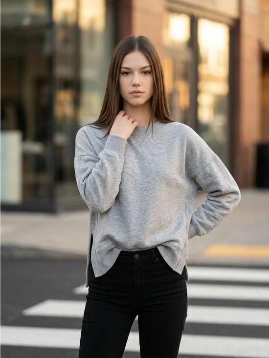 aerie Sweaters - Aeire Gray Crewneck Sweater Relaxed Fit Lightweight Knit Pullover Side Slits Med